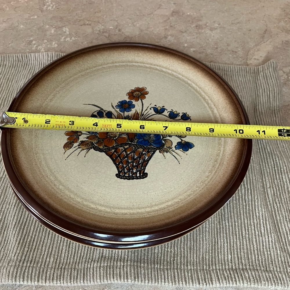 Floral Basket Ceramic Plate - Picture 3 of 3